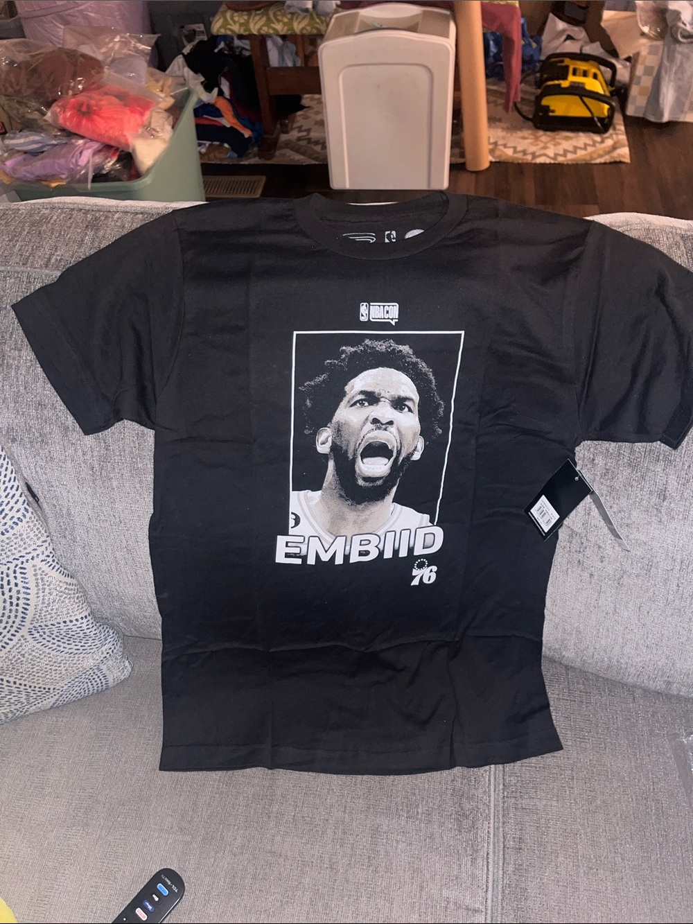 Black Short-Sleeve Graphic Tee with Player Portrait - NBA